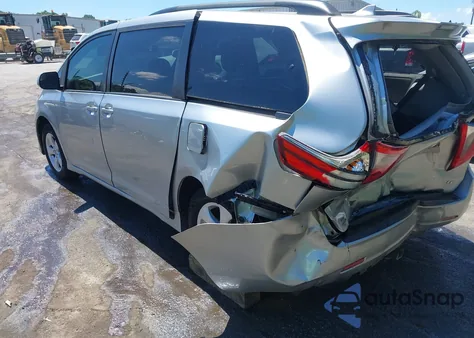 2020 Toyota Sienna Le from USA, damaged, VIN 5TDKZ3DC3LS053328